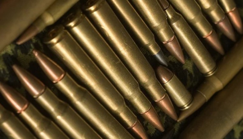 مهربون يستعملون أكياس العلف لتهريب 5400 رصاصة بتيارت ، الجمارك الجزائرية حجزتها و الدرك يحقق للوصول الى وجهتها