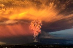 بالفيديو ثوران بركان في جنوب تشيلي وإجلاء آلاف الاشخاص