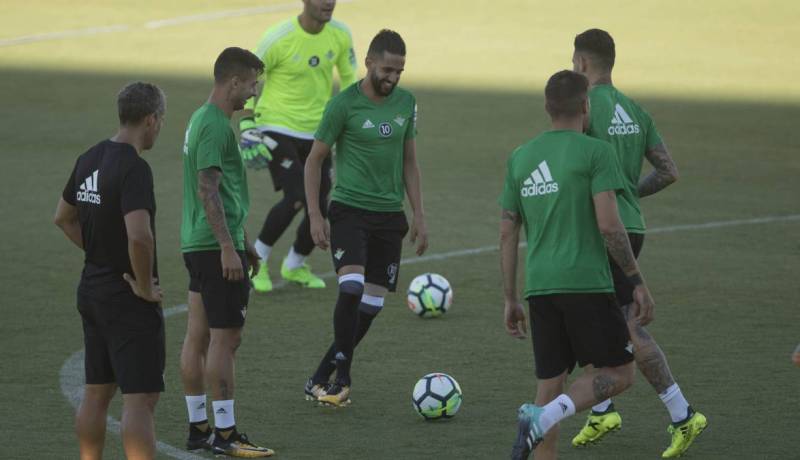 بالفيديو.. بودبوز “يُبدع” في تدريبات “بيتيس”