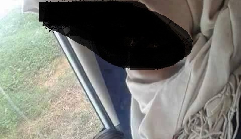 بالصور..أولياء يعلمون أطفالهم الرضع كيفية التدخين.. !!!