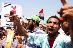 الأمن يغلق كوبرى العباسية.. والأهالى ينتشرون أمام الشوارع الجانبية في مصر