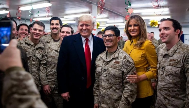 ترامب يقوم بزيارة سرية للقوات الأمريكية في العراق