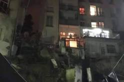 بالفيديو سقوط جدار عمارة يهدّد حياة سكان تيليملي بالعاصمة