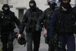 الشرطة الفرنسية تنفذ 128 مداهمة خلال الليلة الماضية بعد هجمات  باريس