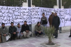 فلاحون وعشرات البطالين يعتصمون أمام مقر بلدية أولاد رشاش في خنشلة