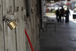 إضراب عام في فلسطين حدادا على أرواح شهداء غزة