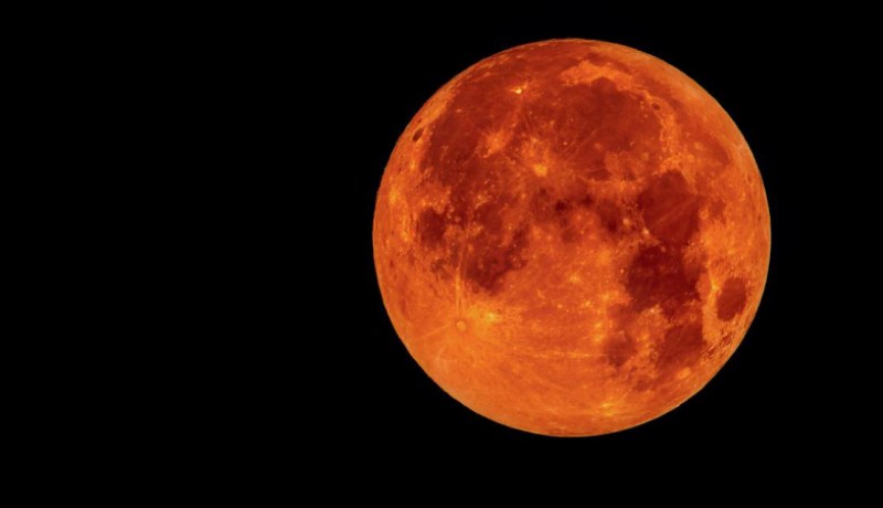 هبوط المسبار “انسايت” على سطح “المريخ” لمعرفة أصل الأرض