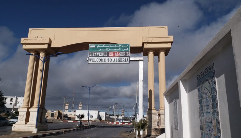 السماح بدخول مركبات الجزائريين المقيمين في تونس