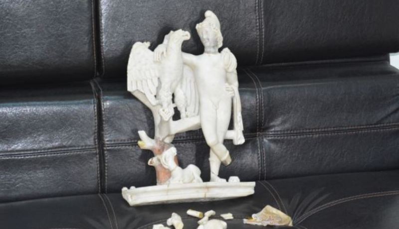 العثور على تمثال “قانيماد” المسروق من متحف قرطاج في تونس