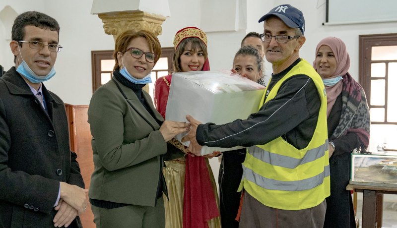 وزيرة الثقافة تزور قلعة الجزائر للقصبة وتكرم عمال النظافة