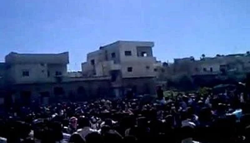 حملة اعتقالات واسعة في مدن سورية عدة غداة تظاهرات الجمعة