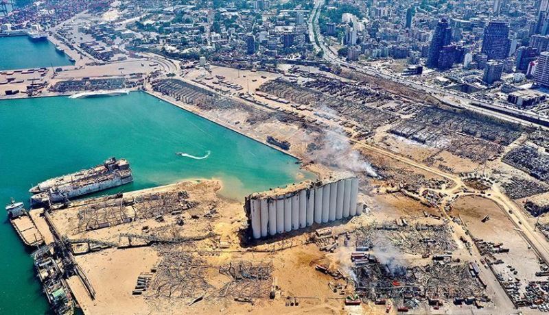 بالفيديو.. ليلة رعب في لبنان إثر اندلاع حريق جديد في مرفأ بيروت المدمر!