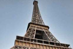 إسرائيلى ينتحر قفزا من قمة برج إيفيل