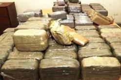 امواج البحر تلفظ قنطارين من الكيف عبر 5 شواطئ في وهران و تلمسان