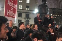 بالصور…مظاهرات في نيويورك ولندن تندد بالقتل والدمار في حلب