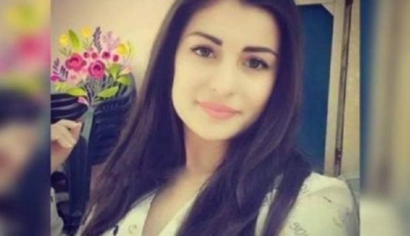 نهاية صادمة لفتاة سورية حسناء بسبب سماعات الأذن