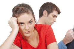 صرخة.. زوجي همّه الوحيد المال وأنا لا أبحث إلا عن الحب وراحة البال!