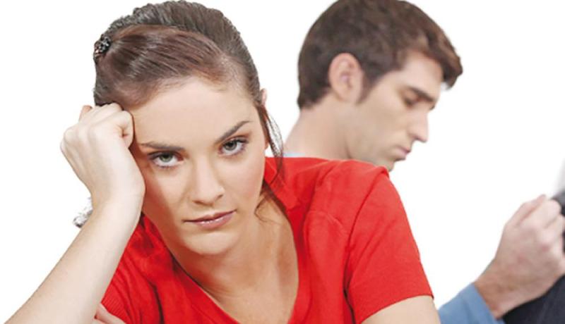 صرخة.. زوجي همّه الوحيد المال وأنا لا أبحث إلا عن الحب وراحة البال!