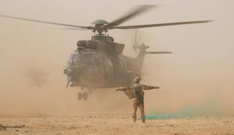 مقتل 13 عسكريا فرنسيا في مالي