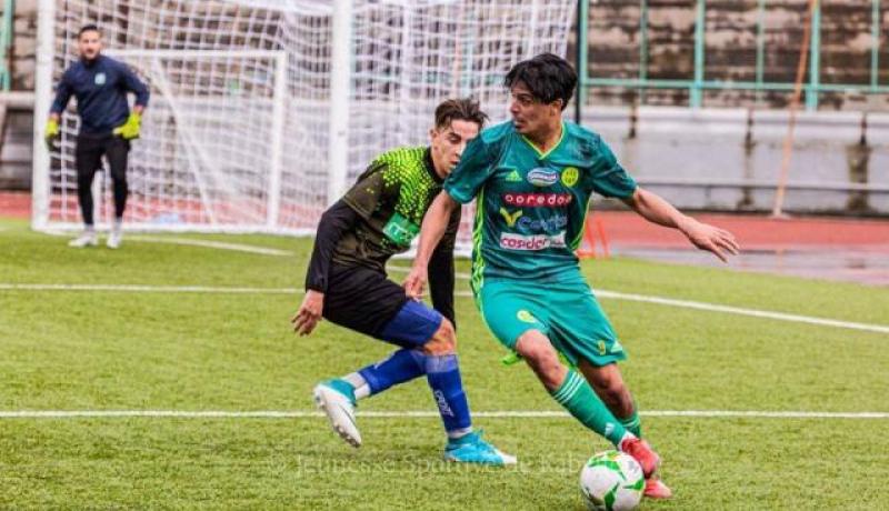 الطبال:”أنا مرتاح في شبيبة القبائل ولا أريد المغادرة”