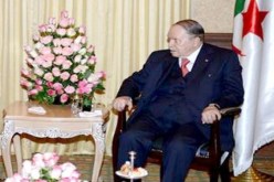 الرئيس بوتفليقة يتحادث على انفراد مع نظيره البنيني