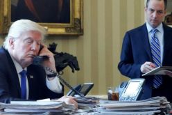 الرئيس الأمريكي يأمر بإخضاع جميع الوافدين إلى الولايات المتحدة لتفتيش دقيق