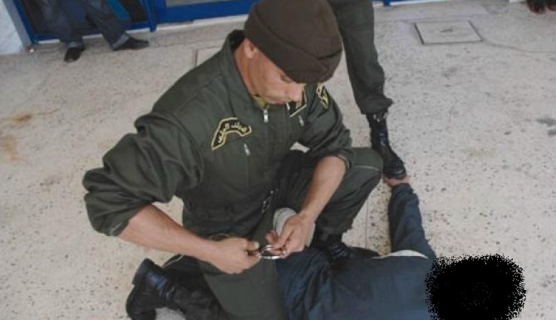 توقيف شاب من سعيدة متلبس بإجراء اتصال مع داعش في المغرب