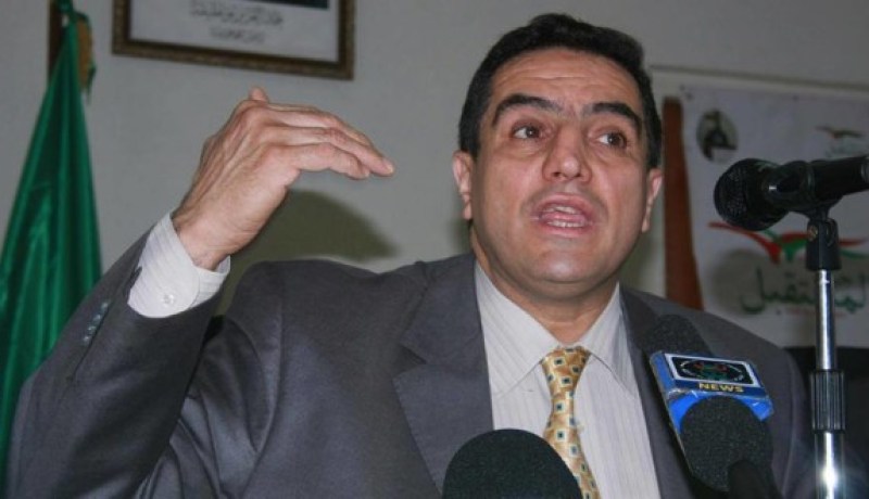 عبد العزيز بلعيد يدلي بصوته في القبة ويدعو إلى الشفافية في الفرز