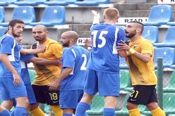 جـبور يتعرض لهتافات عنصرية في اليونان ويفكّر في فسخ عقده مع أيك أثينا