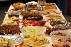 الأمن الوطني يقيم مائدة إفطار رمضانية لفائدة مستعملي الطرقات بخنشلة