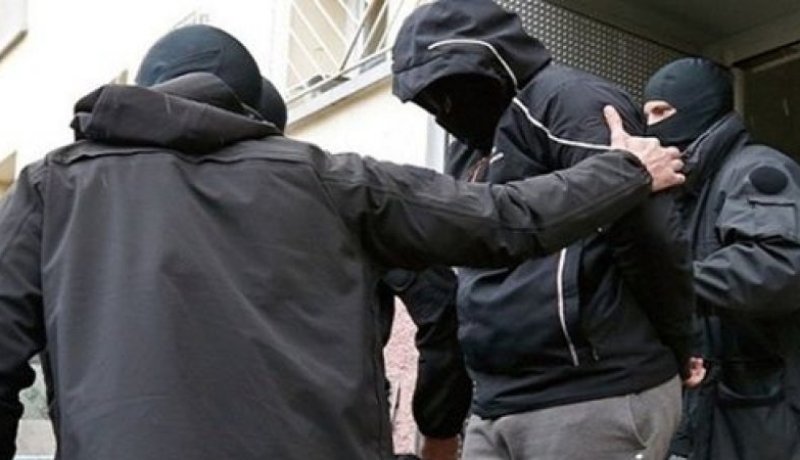 إعتقال 15 إيطاليا للإشتباه بإنتمائهم للمافيا في سويسرا