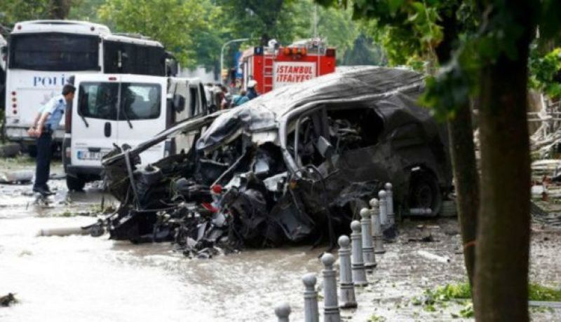 إنفجار يستهدف سيارة شرطة جنوب تركيا