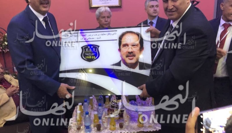 إدارة الوفاق تكرم رئيس اللجنة الأولمبية