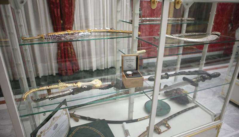 المرزوقي يتنازل عن جميع الهدايا التي قدمت له في فترة رئاسته