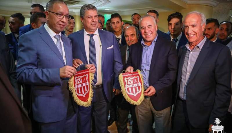 بالصور..واليا العاصمة والبليدة يزوران فريق بلوزداد بفندق الورود قبل النهائي بساعات