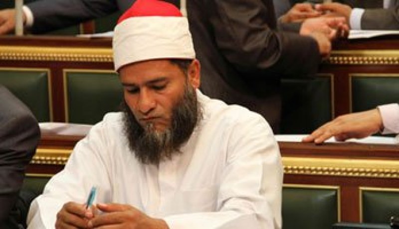 قاضى المحكمة يمنع التصوير داخل جلسة “الونيس” ويسمح للصحفيين بالحضور