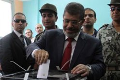 حملة مرسى يؤكد ان سيناريو الجزائر لن يتكرر في مصر