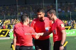 الحكام في وقفة احتجاجية بمختلف الملاعب الجزائرية!!