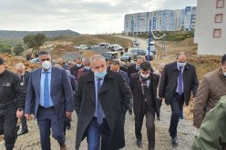 وزير السكن يعاين عددا من المشاريع بولاية جيجل