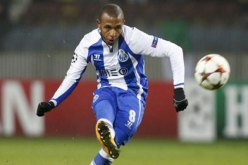 براهيمي يغيب عن تدريبات بورتو من أجل العلاج ومخاوف من تضييعه مباراة تشيلسي