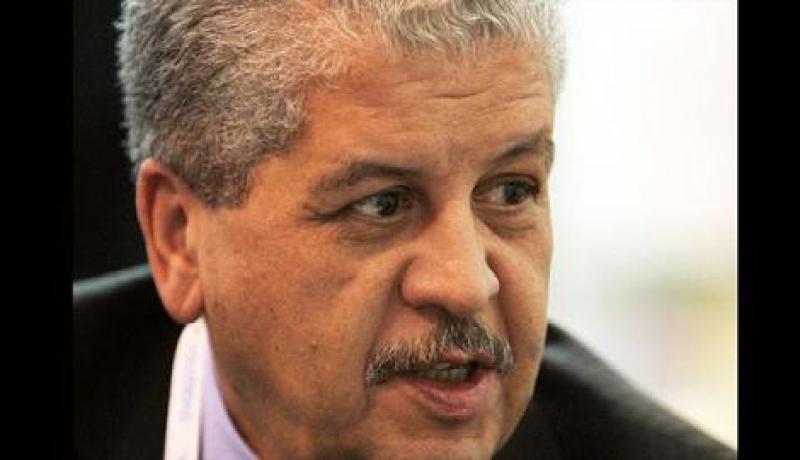 سلال يستقبل وزير الداخلية الفرنسي