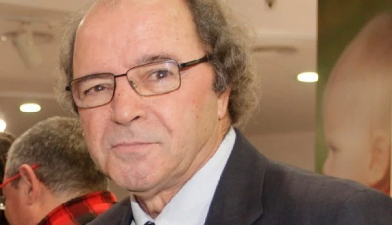 رايسي يقرر رسميا إقالة أرثور جورج وفالدو من العارضة الفنية لمولودية الجزائر