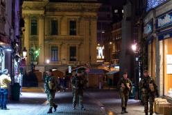 توقيف 165 شخصا منذ إعلان الطوارئ بفرنسا