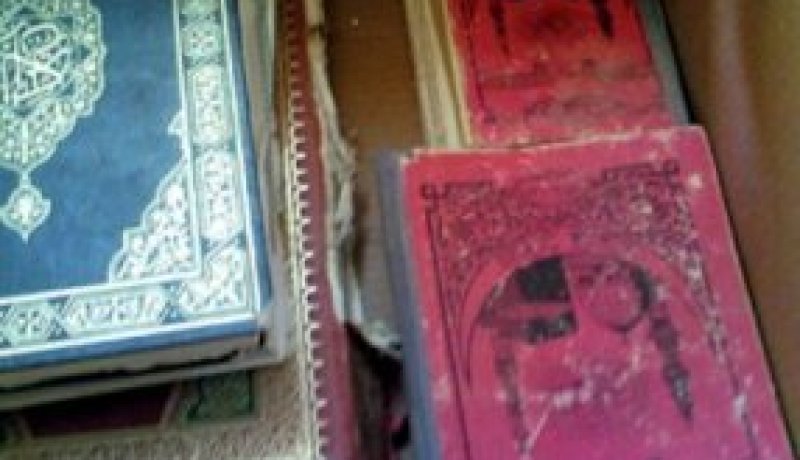 العثور على 11 مصحفا مرميا داخل مرحاض مسجد
