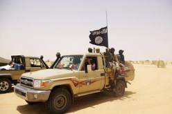 الإفراج عن الرهائن الجزائريين والاحتفاظ بالأجانب