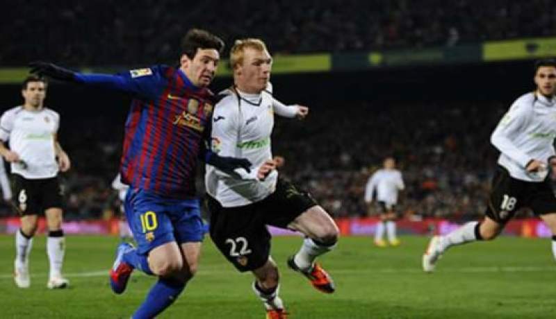 برشلونة يفوز على فلنسية و يلتحق باتليتيك بلباو في الدورالنهائي