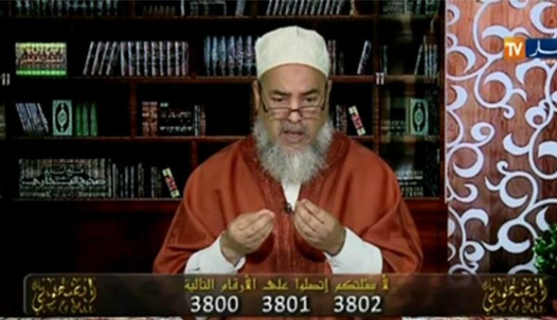 بالفيديو الشيخ شمس الدين يحذّر من المرأة التي تسرق السراويل لتزويج بناتها