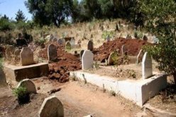 مجهولون يخرجون جثة شيخ مدفونة في قبر منذ 3 سنوات بالمسيلة