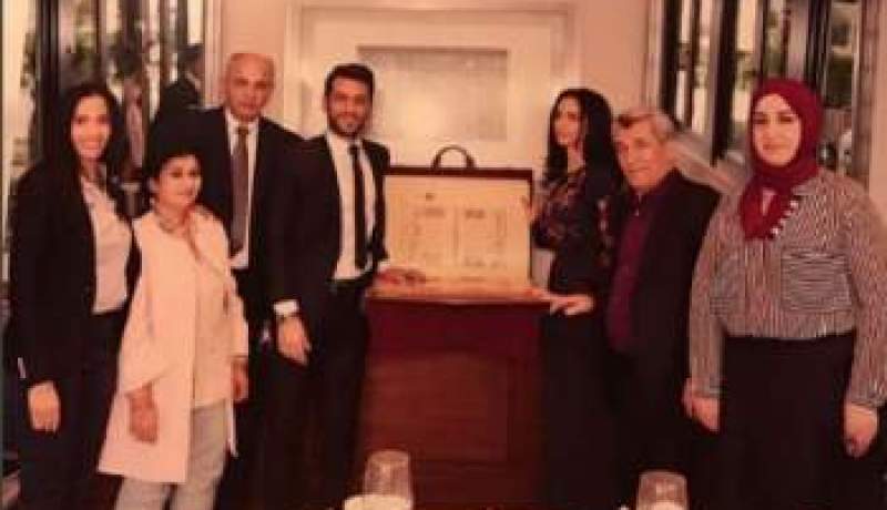 بالصّورة مالهدية الّتي قدّمها أردوغان لمراد يلدريم وخطيبته المغربية