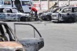 اصابة 3 من عناصر الشرطة في انفجار قنبلتين في سيارات للشرطة بالجيزة
